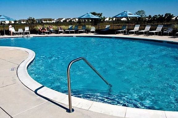 4th image of 3168 Province Cir