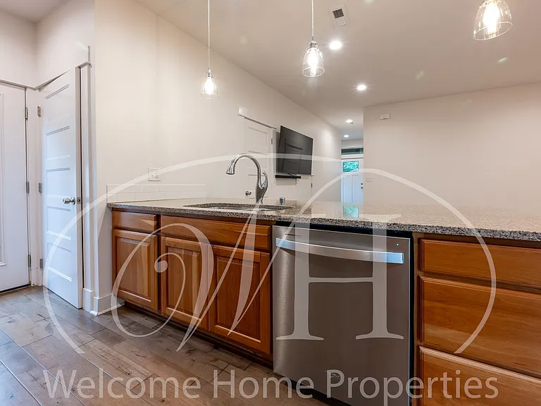 22 NE Hadley Way — Photo 16