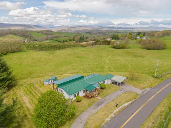 6983 Morgan Farm Rd, Radford, VA 24141