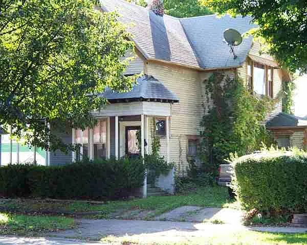 539 N Main St photo 1