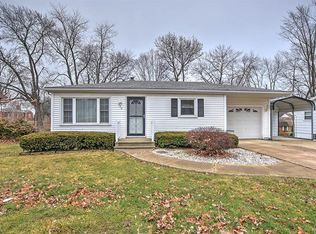 540 N 35th St, Decatur, IL 62521