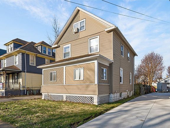 2nd image of 55 Santee St