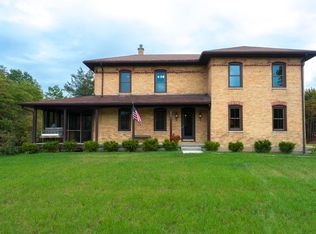 2585 Chase Farm Rd, Fennville, MI 49408