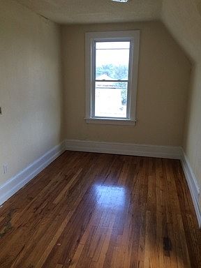 4th image of 625 E Poythress St APT 6