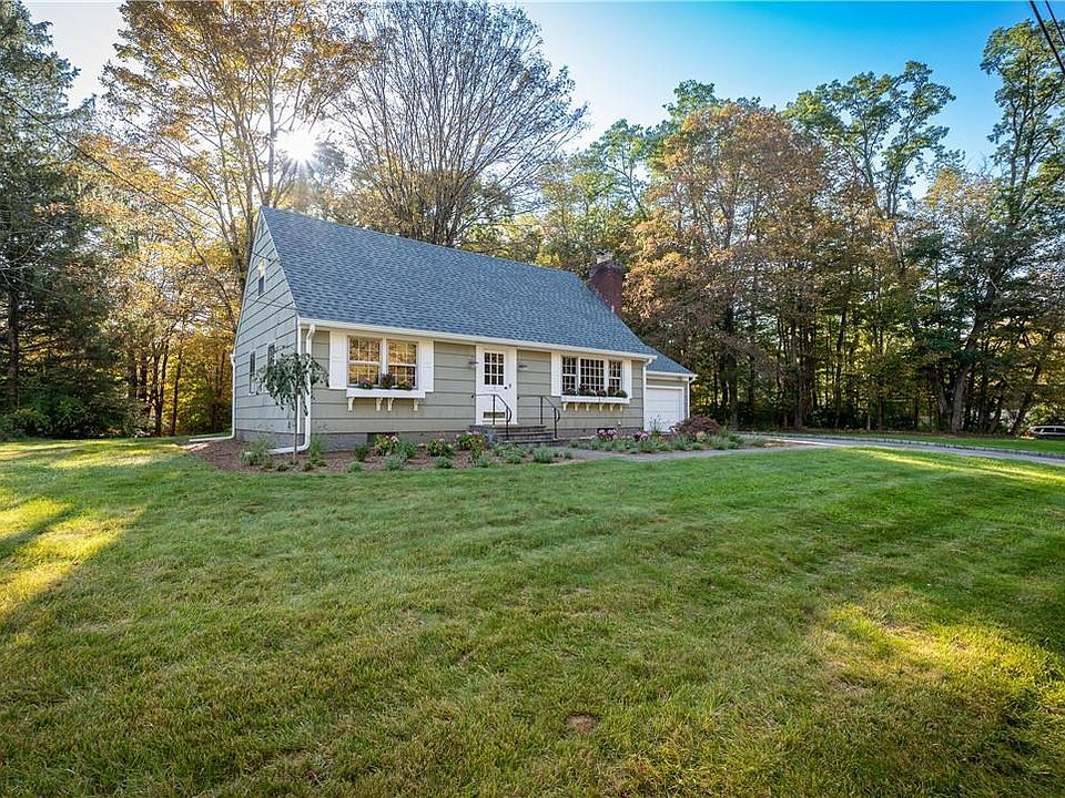1st image of 5 Jefferson Lane