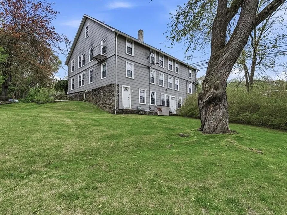 2320 Diamond Hill Rd #3