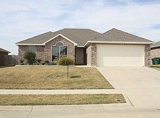 4008 Wagon Wheel Dr, Sanger, TX 76266