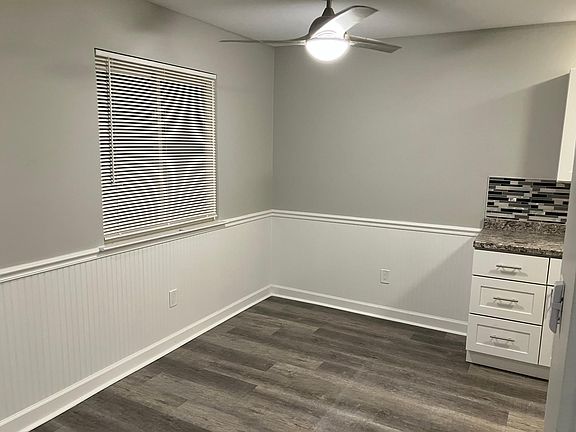 2nd image of 23107 Melville Ave