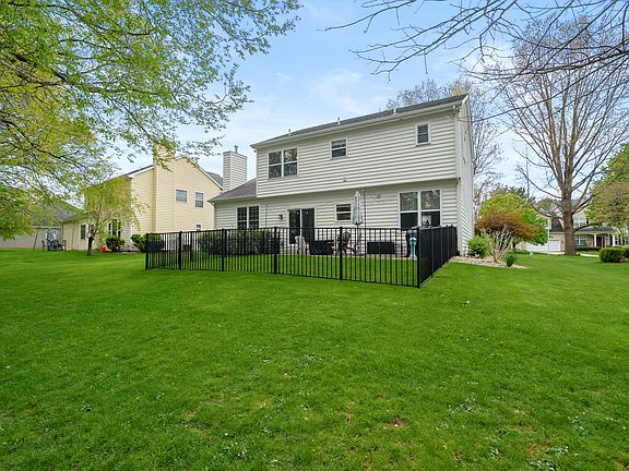 3rd image of 7506 Haflinger Cir