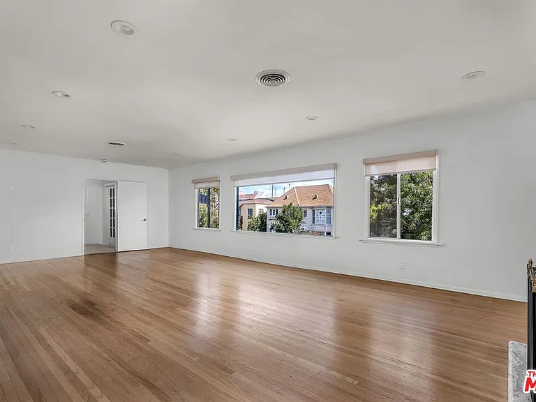 157 S Elm Dr — Photo 4