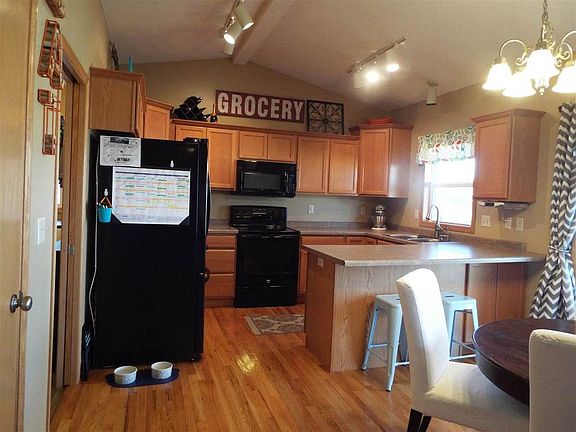 5th image of 3817 Lucey St
