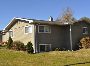 711 6th Ave W, Lemmon, SD 57638