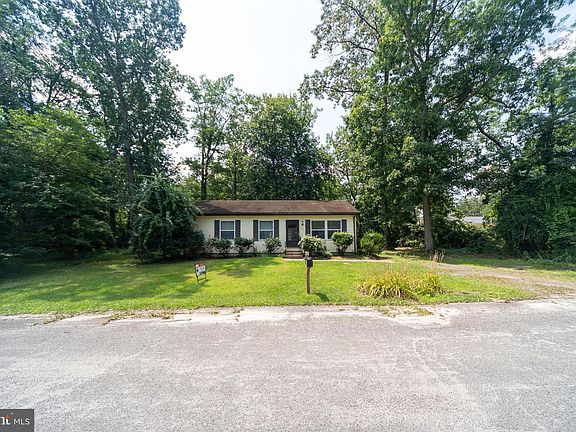 2nd image of 131 Dennis Ave