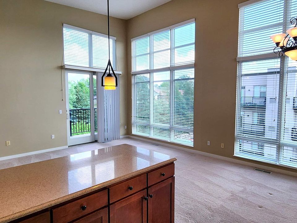 1st image of 1070 Grandview Ct NE APT 415
