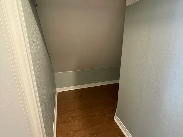 215 S Harwood St #A — Photo 18