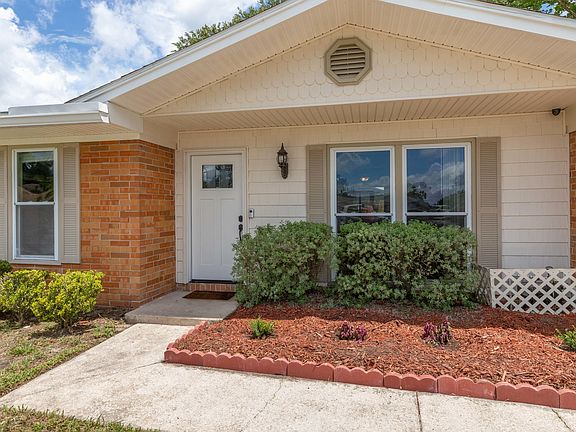 3rd image of 6041 Shadow Oak Ct