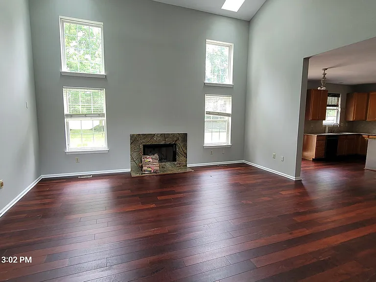 155 Addison Ln — Photo 33
