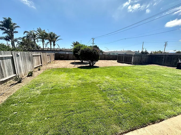 620 W Park Ave — Photo 4