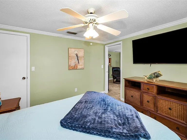 1000 Crane Ct — Photo 35
