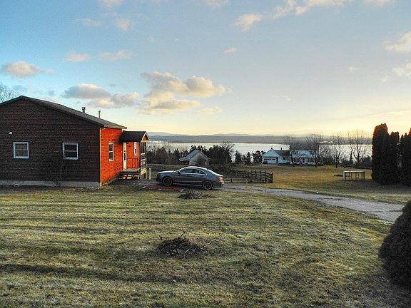 2nd image of 6 Sandbar Heights Dr
