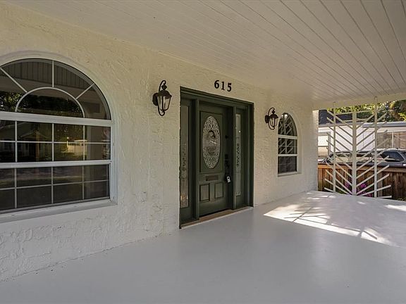 3rd image of 615 W Winter Park St