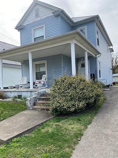 1st image of 204 2nd St