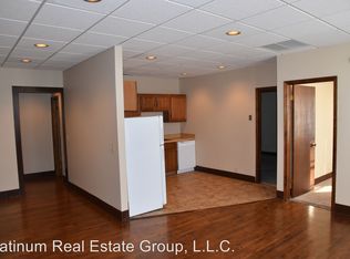 5402 5450 S 77th St #9, Ralston, NE 68127
