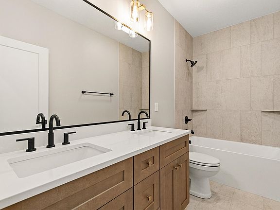 5th image of 1753 SW Maplewood Dr