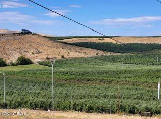 4851 Lombard Loop Rd, Zillah, WA 98953