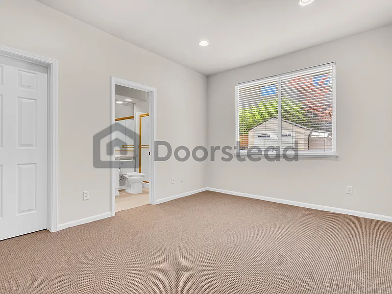 513 Winding Brook Ct — Photo 21