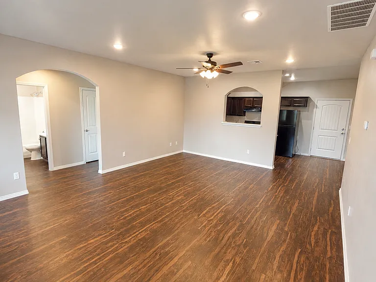 501 Windel Way #501 — Photo 2