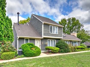 56 Village Dr, Basking Ridge, NJ 07920