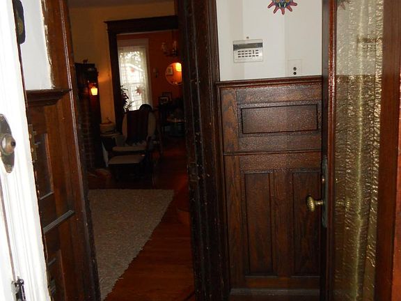 2nd image of 3419 Indian Queen Ln