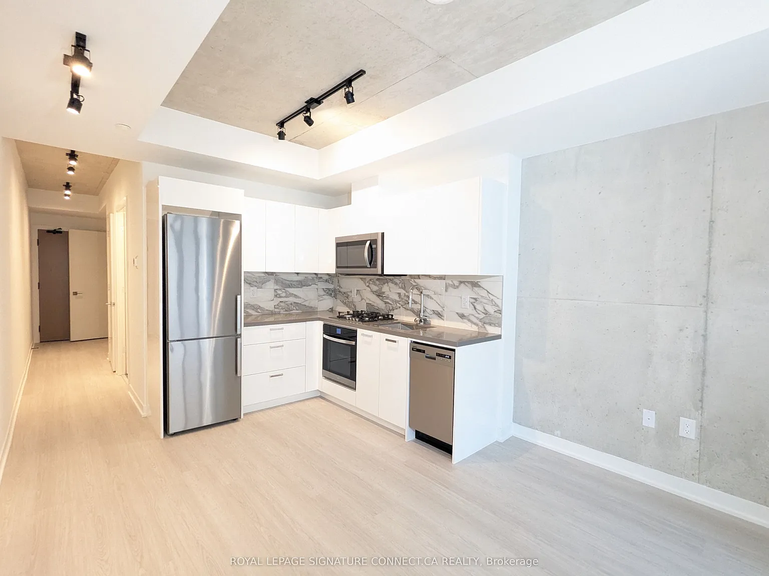 2 bed, $2,325 — Photo 4