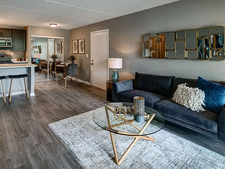 Foxboro Apartments — Photo 11