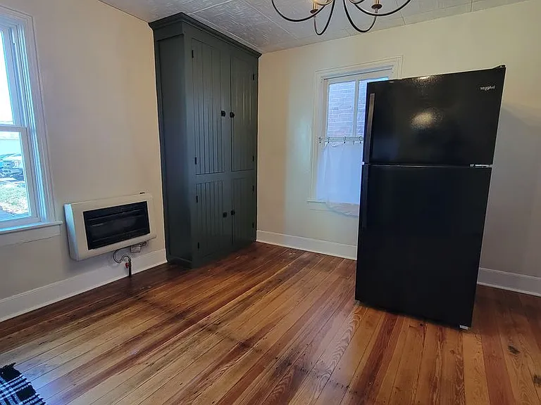 107-109 S Main St — Photo 11