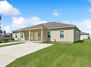124 Kimble St #B, Belle Chasse, LA 70037