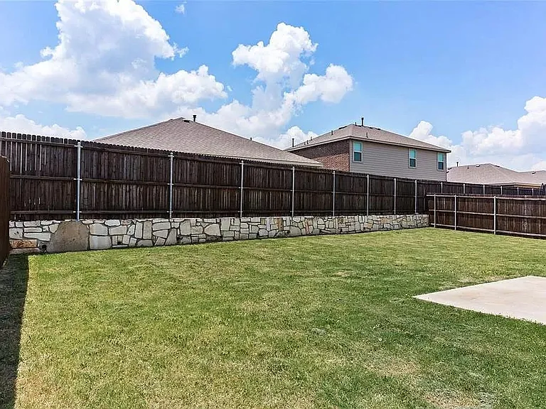 1402 Bent Grass Dr — Photo 31