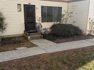 466 Country Club Ln, Pomona, NY 10970