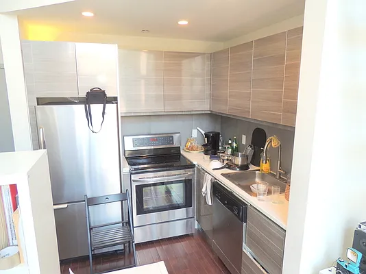 Rented by J Misrahi Realty Corp | media 32