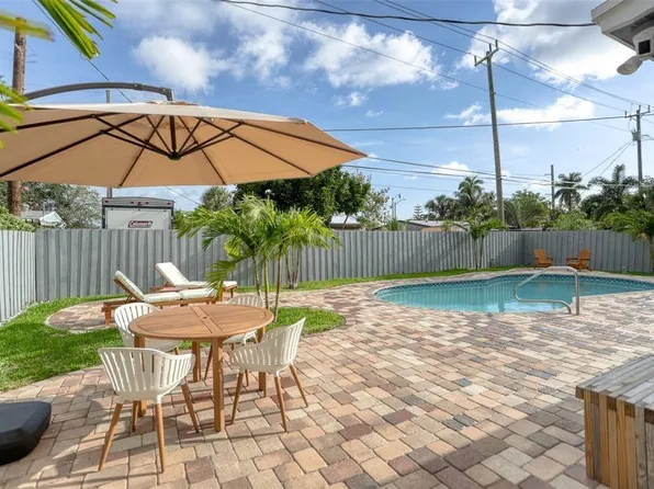 1437 NE 25th St, Pompano Beach, FL 33064