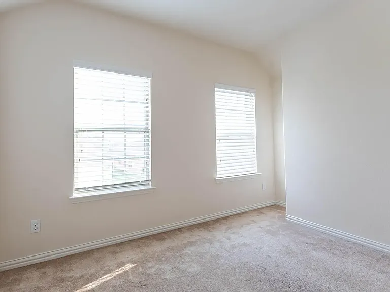 2601 Sun Creek Dr — Photo 20