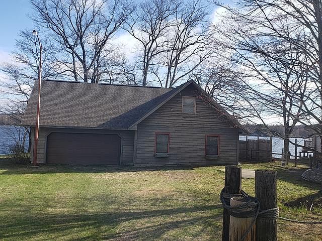 1st image of 2860 Cherry Grove Ave