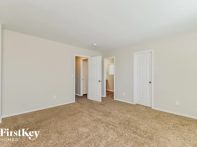 4663 Bittercreek Dr — Photo 8