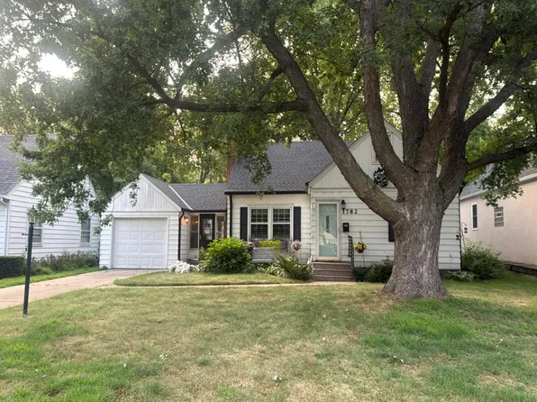 1782 Holton St, Falcon Heights, MN 55113