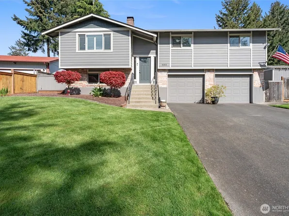 8303 55th Street W, University Place, WA 98467