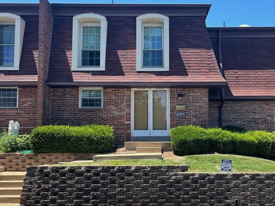 1st image of 4239 Forest De Ville Dr
