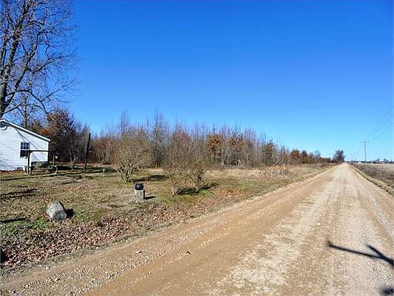 2nd image of 5069 County Road 343