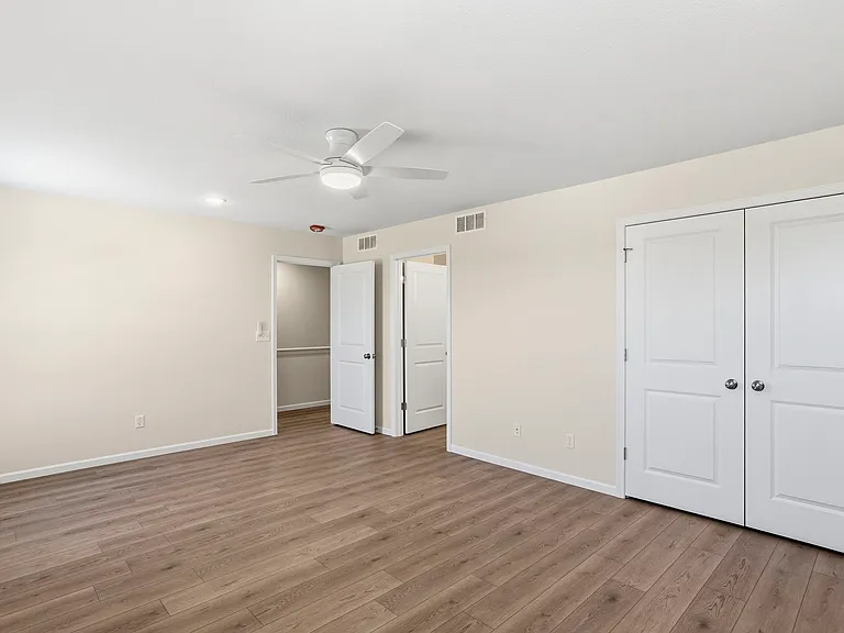 4921 Silver Mill Dr #4919 — Photo 25