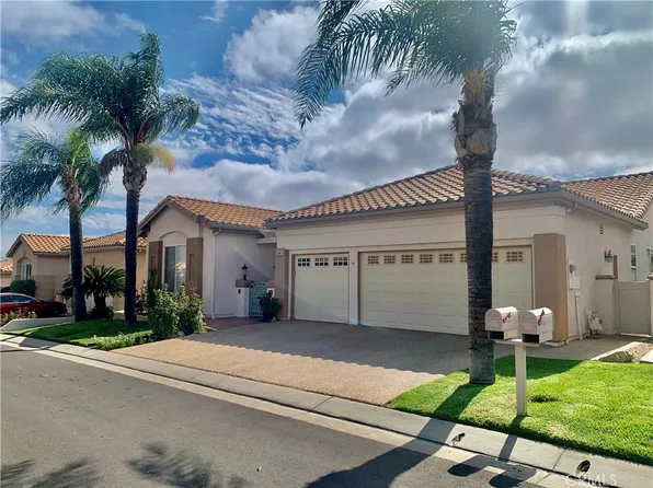 4979 Singing Hills Dr, Banning, CA 92220